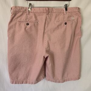 IZOD Red and White Striped Seersucker Mens Cotton Shorts. Size 40